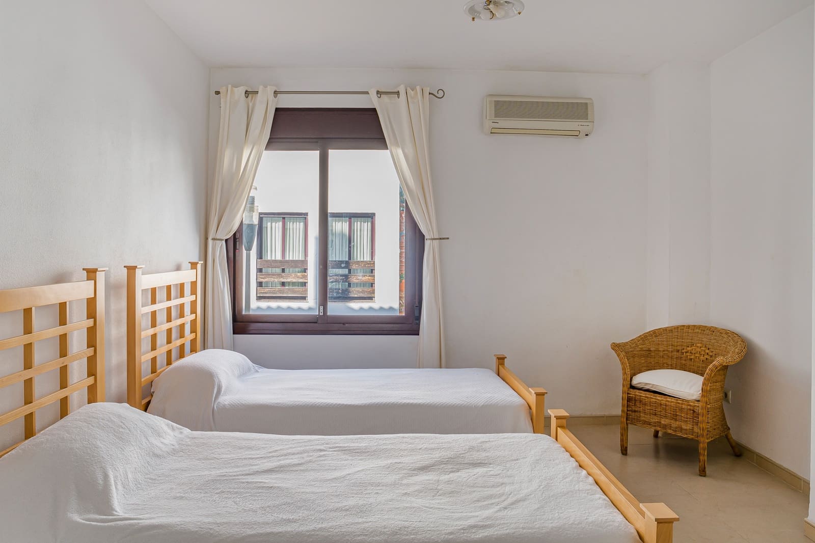 2 slaapkamer Appartement te koop in Marbella met zwembad garage - € 480.000 (Ref: 9674025)