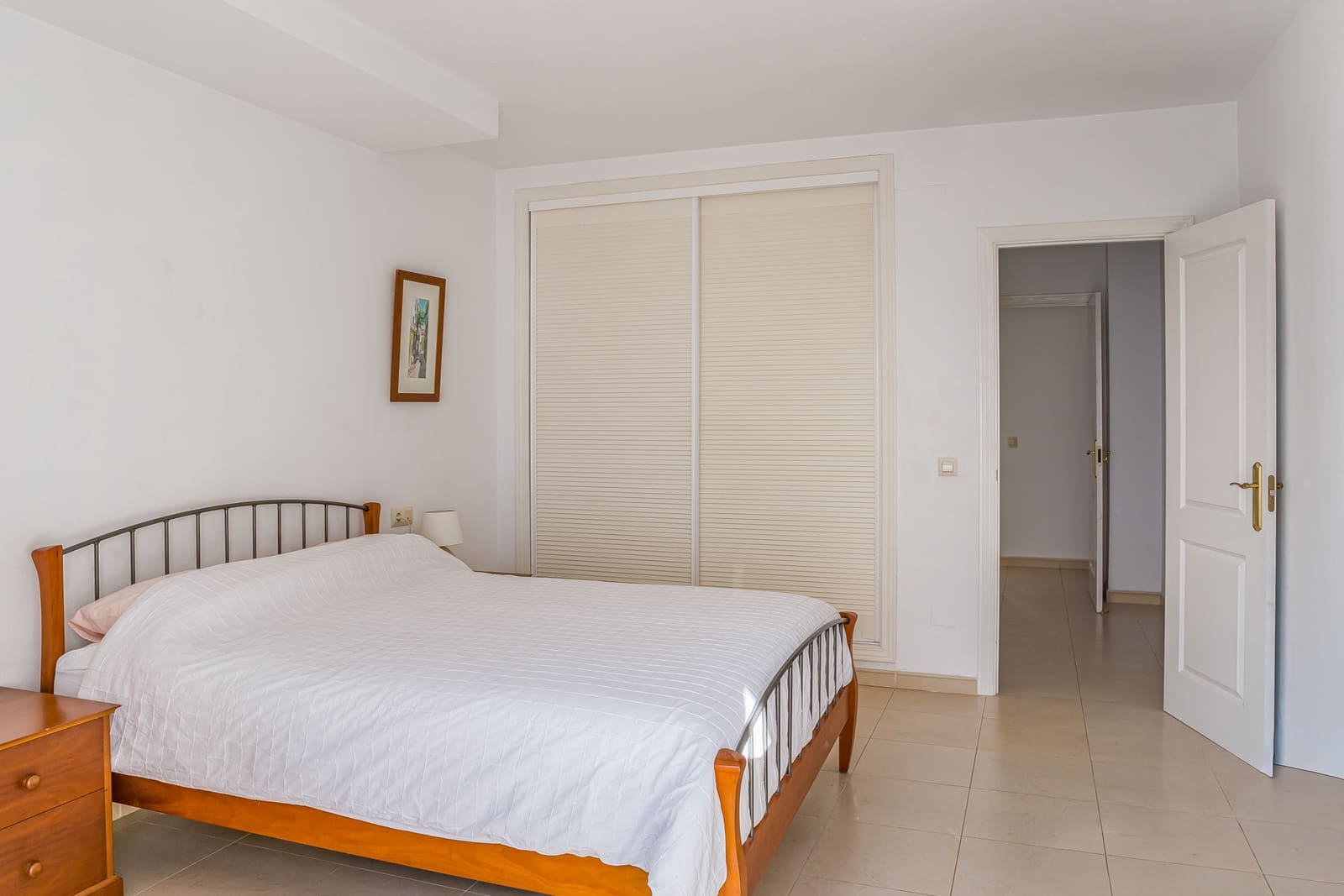 2 soverom Leilighet til salgs i Marbella med svømmebasseng garasje - € 470 000 (Ref: 9674025)