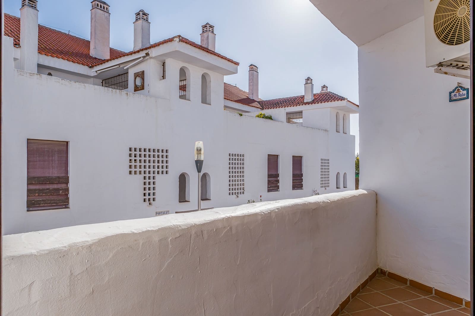 2 soverom Leilighet til salgs i Marbella med svømmebasseng garasje - € 470 000 (Ref: 9674025)