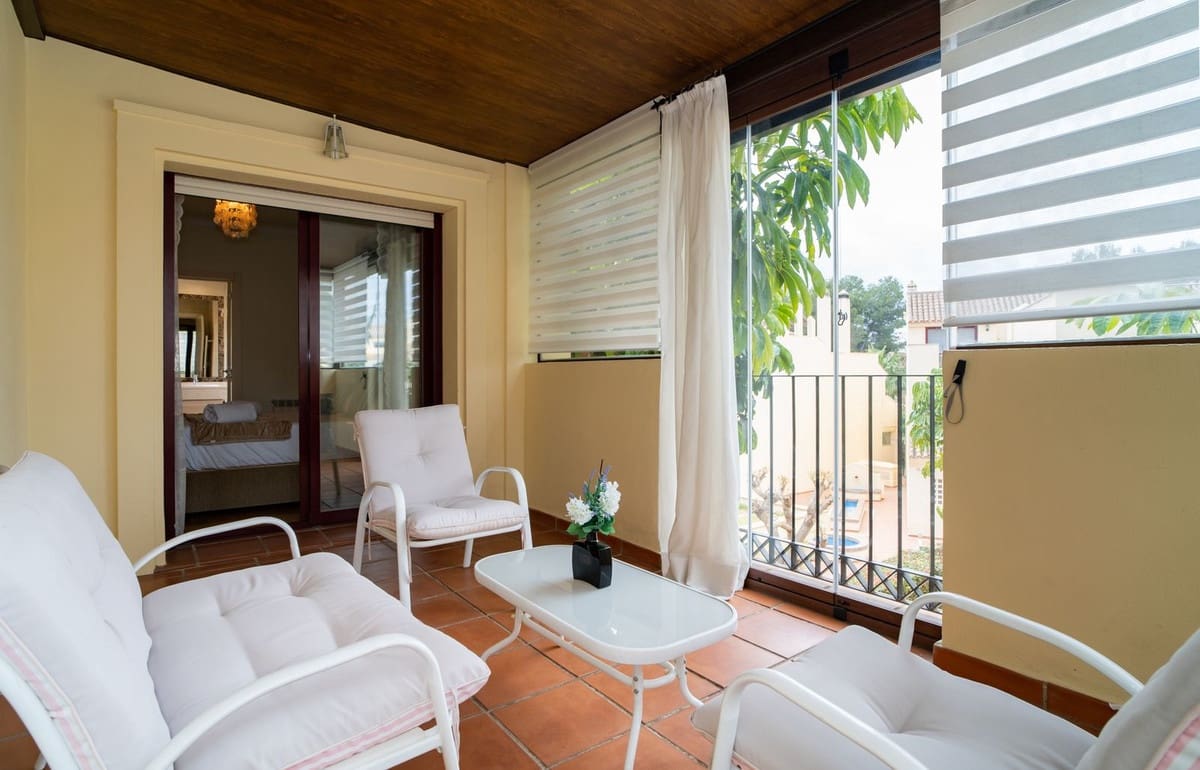 4 quarto Moradia Geminada para venda em Nueva Andalucia com piscina garagem - 970 000 € (Ref: 9677067)