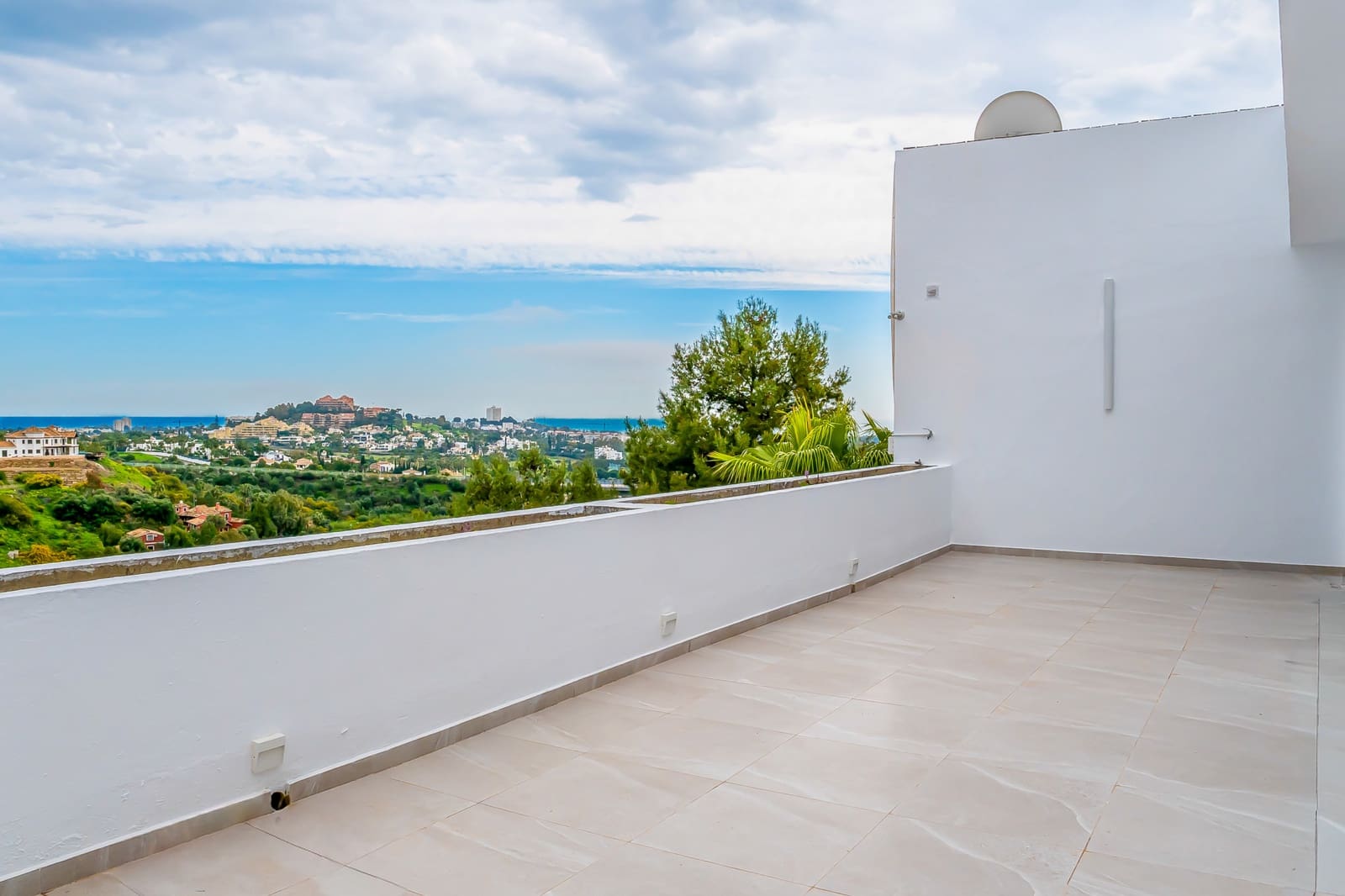 3 chambre Penthouse à vendre à La Quinta avec piscine garage - 825 000 € (Ref: 9677068)