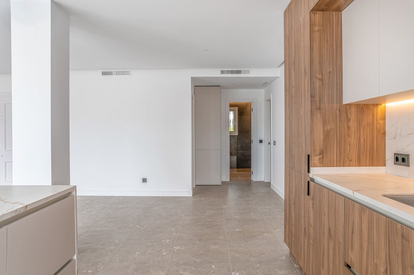 3 chambre Penthouse à vendre à La Quinta avec piscine garage - 825 000 € (Ref: 9677068)