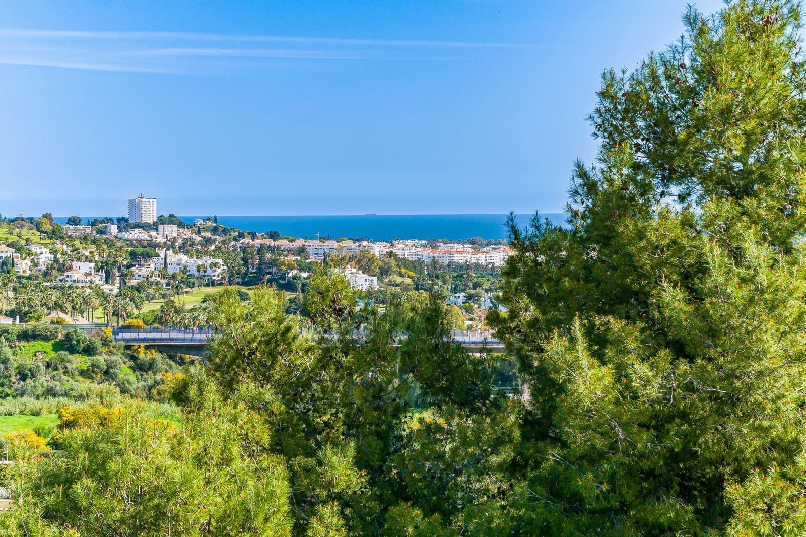 3 bedroom Penthouse for sale in La Quinta with pool garage - € 825,000 (Ref: 9677068)