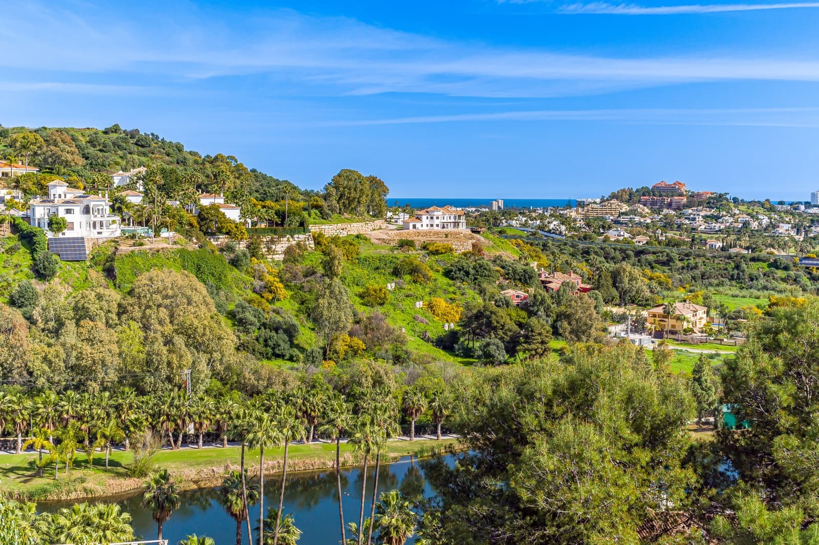 3 bedroom Penthouse for sale in La Quinta with pool garage - € 825,000 (Ref: 9677068)