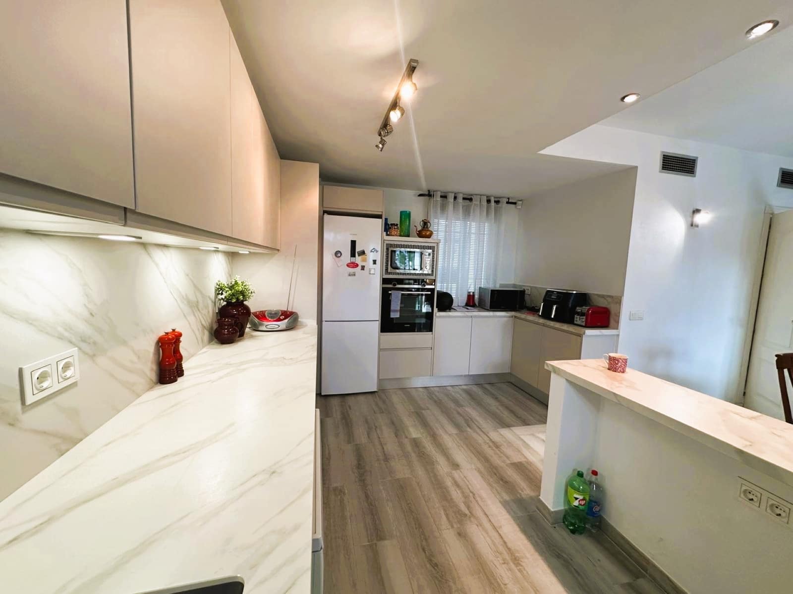 3 bedroom Apartment for sale in Marbella - € 550,000 (Ref: 9677069)