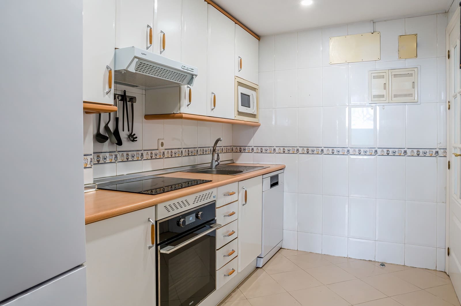 3 sovrum Lägenhet till salu i Marbella med pool garage - 530 000 € (Ref: 9677071)