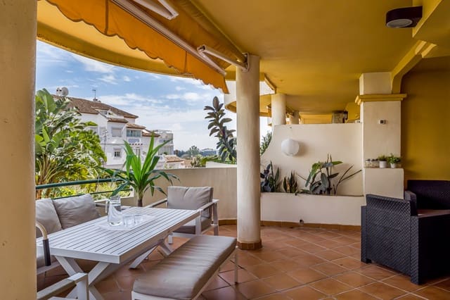 3 quarto Apartamento para venda em Nueva Andalucía Centro, Marbella com piscina garagem - 530 000 € (Ref: 9677071)