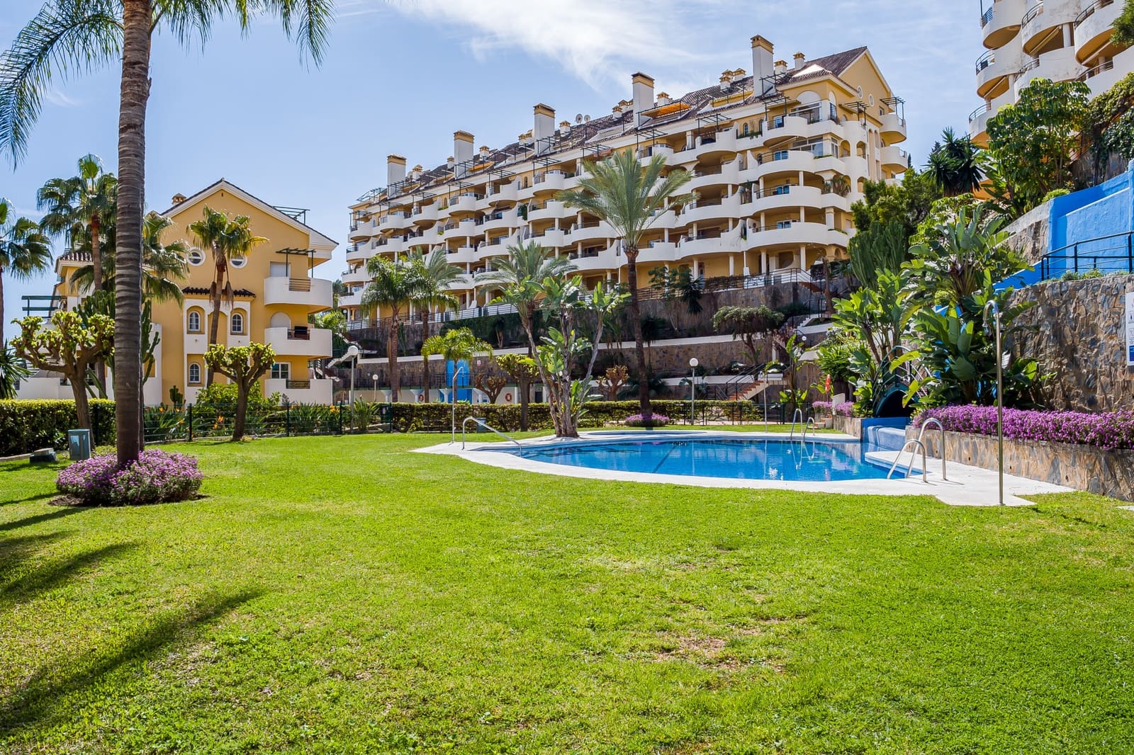 3 sovrum Lägenhet till salu i Marbella med pool garage - 530 000 € (Ref: 9677071)