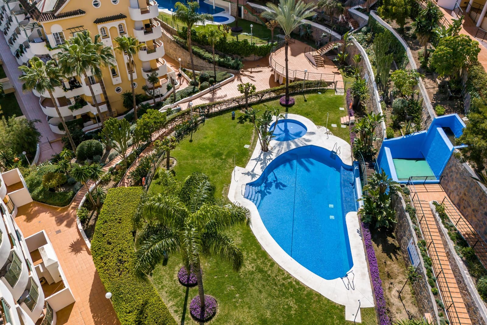 3 Zimmer Apartment zu verkaufen in Marbella mit Pool Garage - 499.000 € (Ref: 9677071)