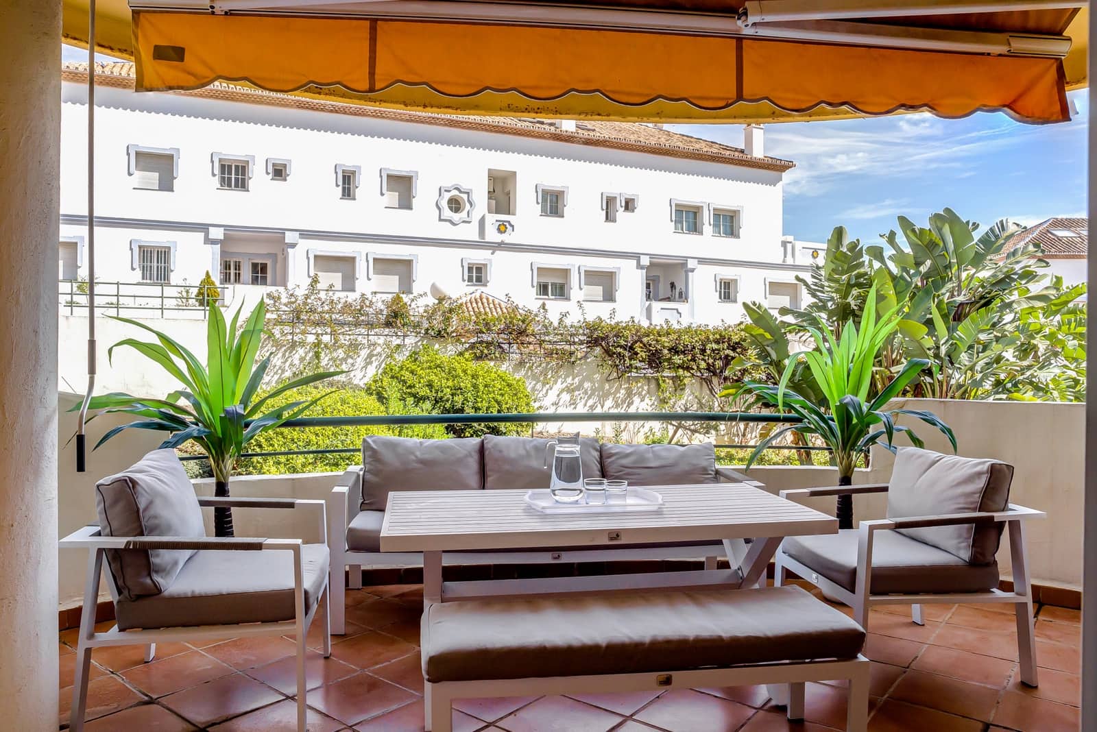 3 Zimmer Apartment zu verkaufen in Marbella mit Pool Garage - 499.000 € (Ref: 9677071)