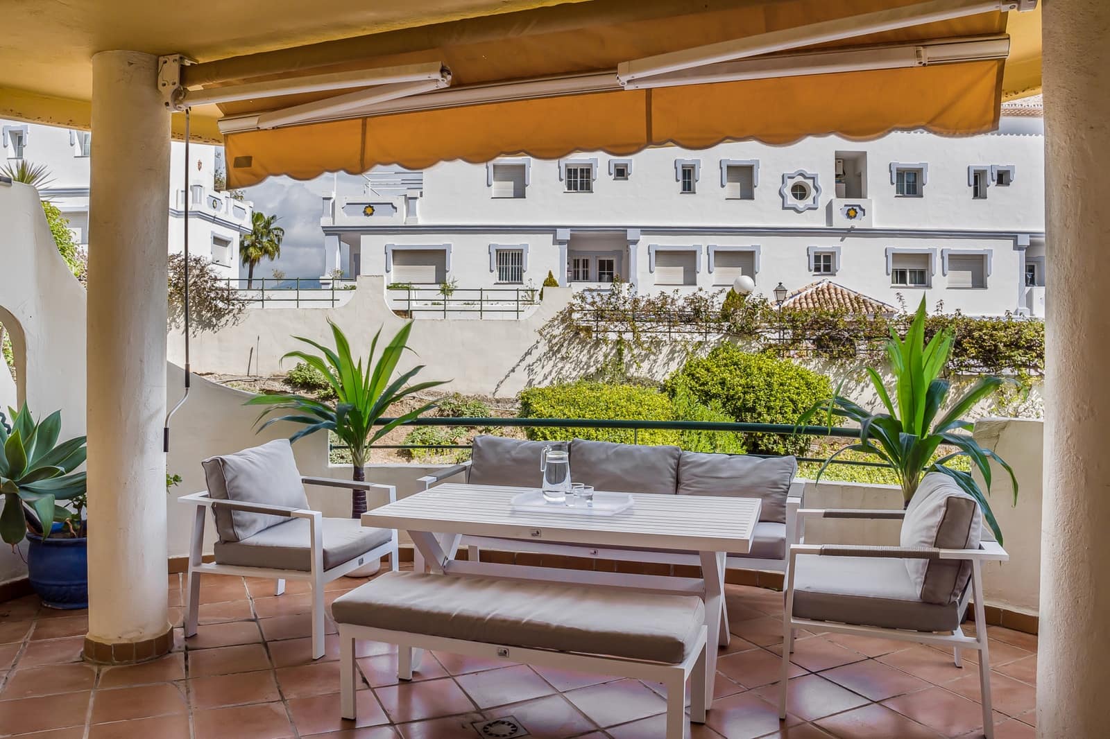 3 Zimmer Apartment zu verkaufen in Marbella mit Pool Garage - 499.000 € (Ref: 9677071)