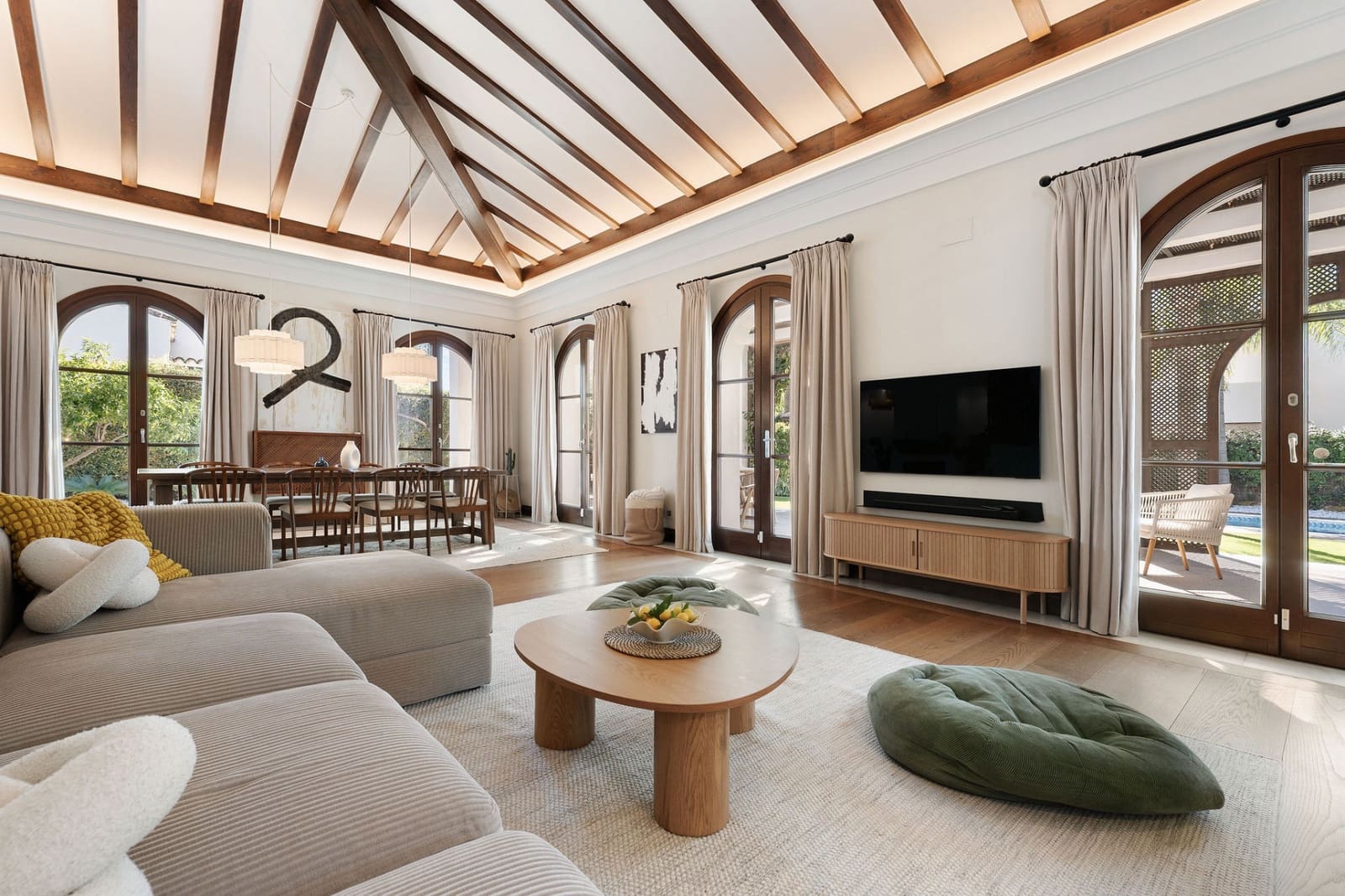 Chalet de 6 habitaciones en San Pedro de Alcantara en venta con piscina garaje - 3.395.000 € (Ref: 9682431)