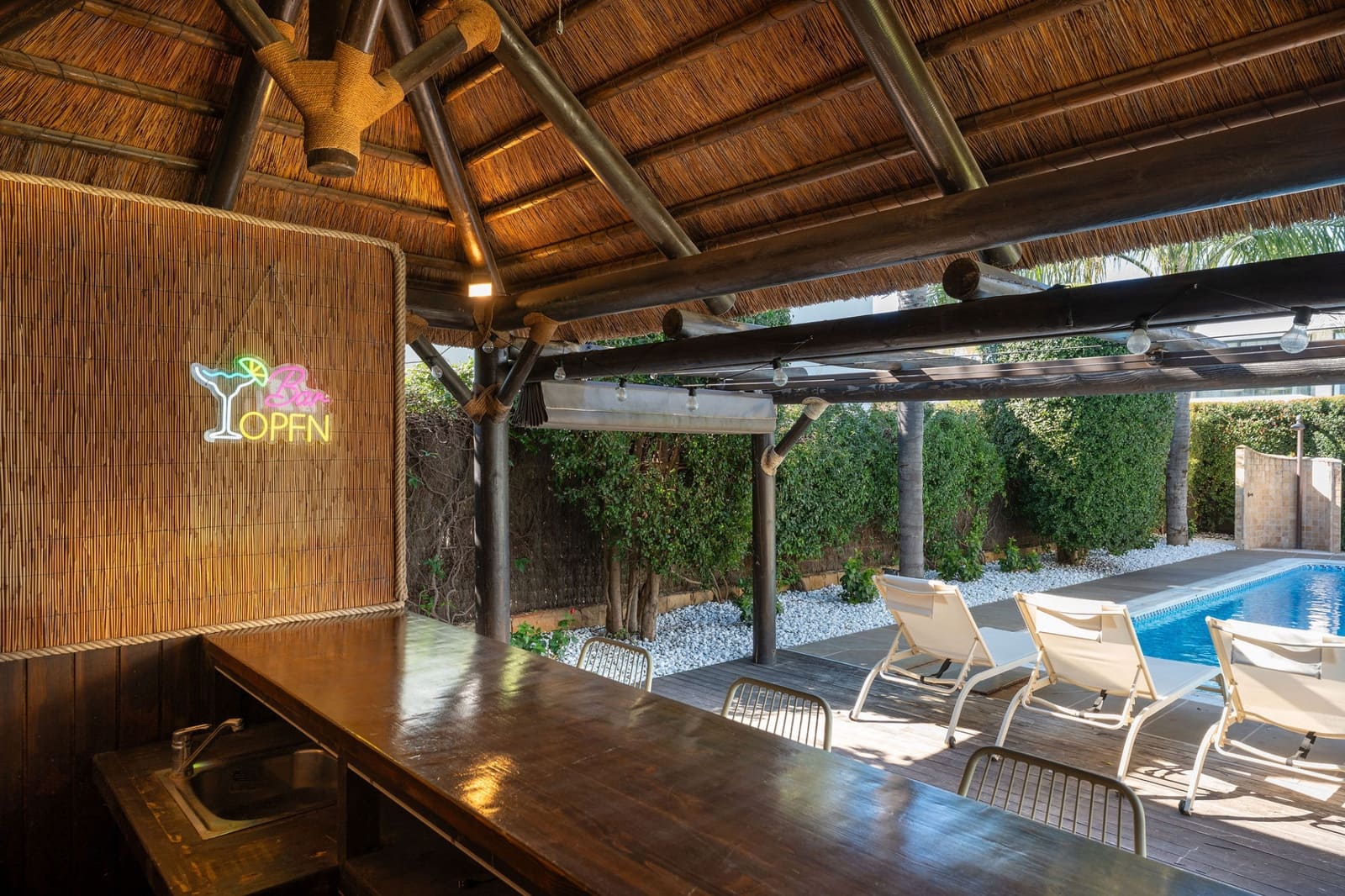 Chalet de 6 habitaciones en San Pedro de Alcantara en venta con piscina garaje - 3.395.000 € (Ref: 9682431)