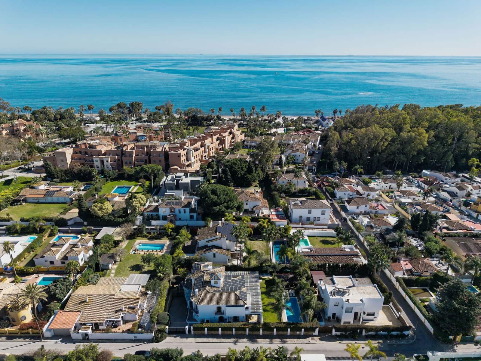 Chalet de 6 habitaciones en San Pedro de Alcantara en venta con piscina garaje - 3.395.000 € (Ref: 9682431)