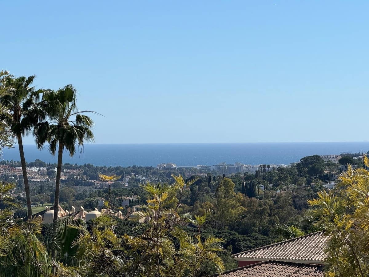 3 soverom Penthouse til salgs i Marbella med svømmebasseng garasje - € 1 349 000 (Ref: 9686268)