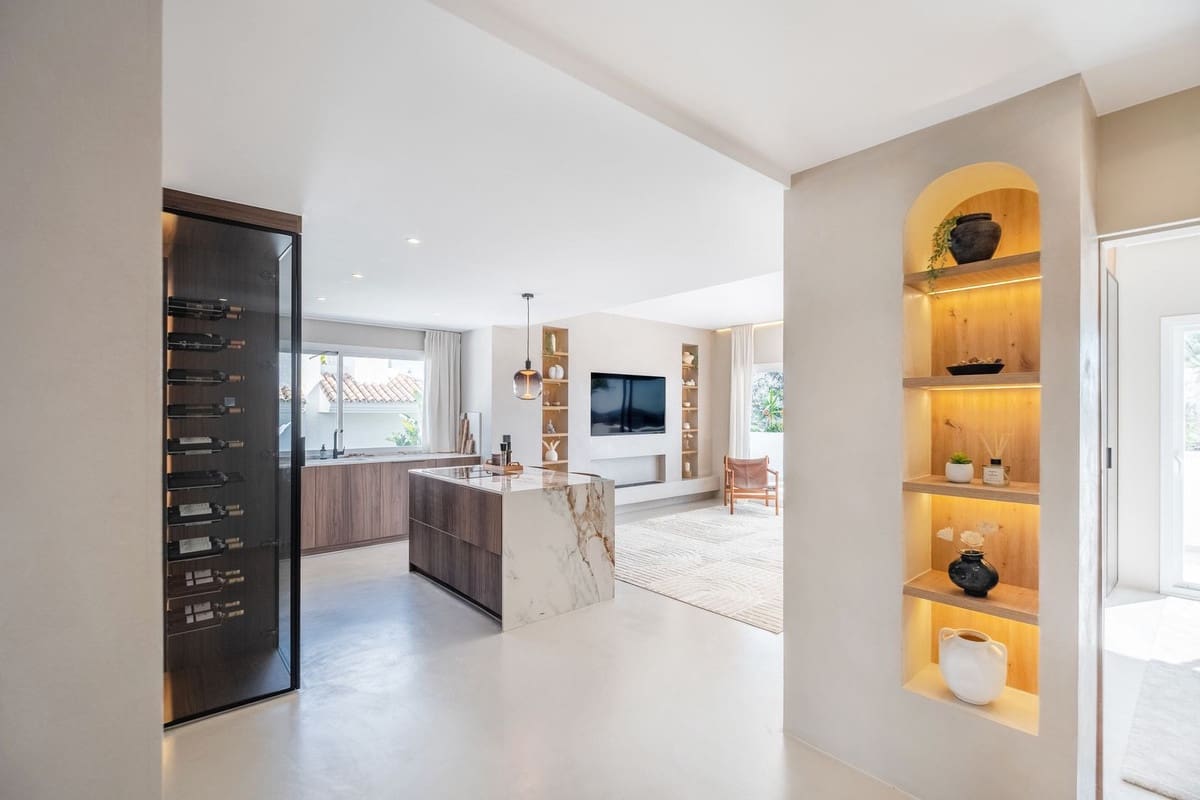 3 soveværelse Penthouse til salg i Marbella med swimmingpool garage - € 1.349.000 (Ref: 9686268)