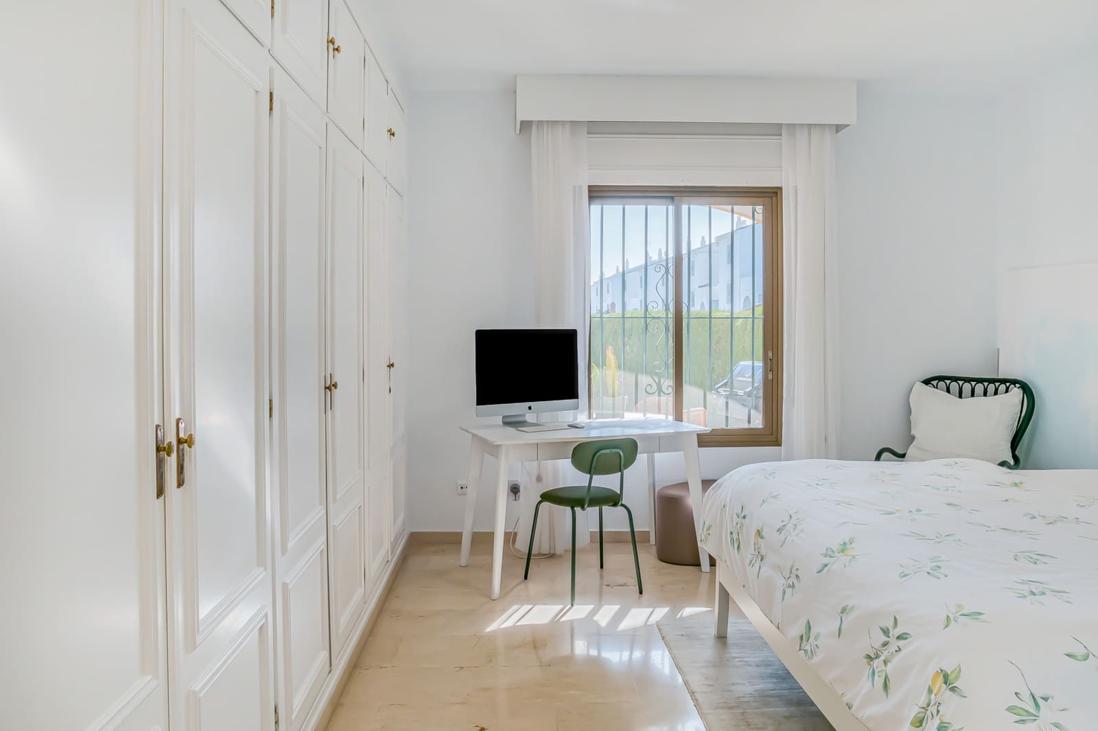 Apartamento de 2 habitaciones en Marbella en venta con piscina garaje - 789.000 € (Ref: 9695172)