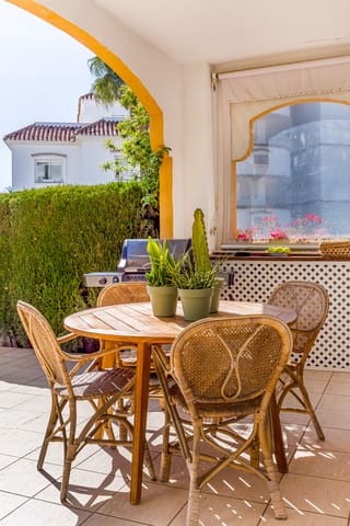 2 soveværelse Lejlighed til salg i Nueva Andalucía Centro, Marbella med swimmingpool garage - € 789.000 (Ref: 9695172)