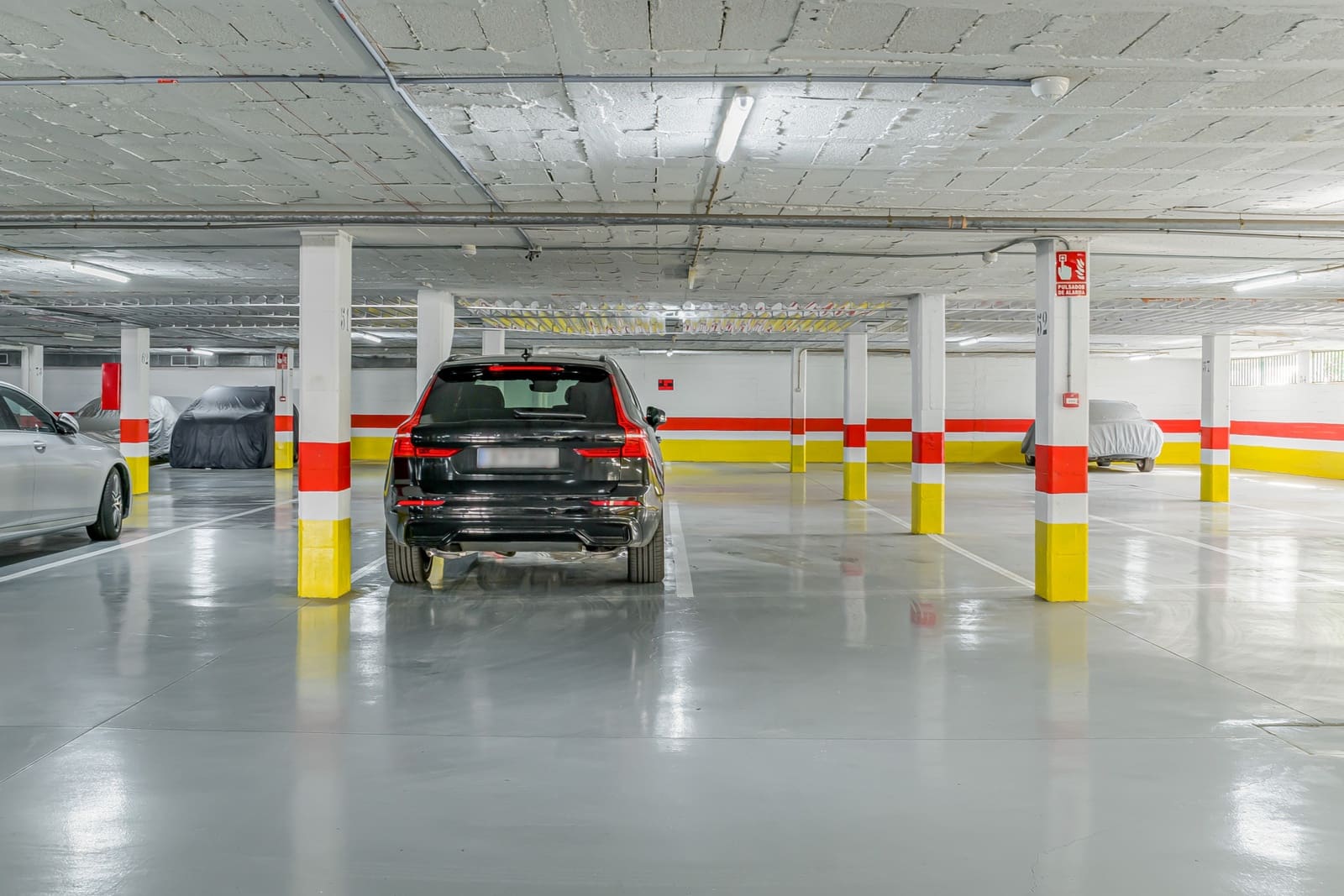 Apartamento de 2 habitaciones en Marbella en venta con piscina garaje - 789.000 € (Ref: 9695172)