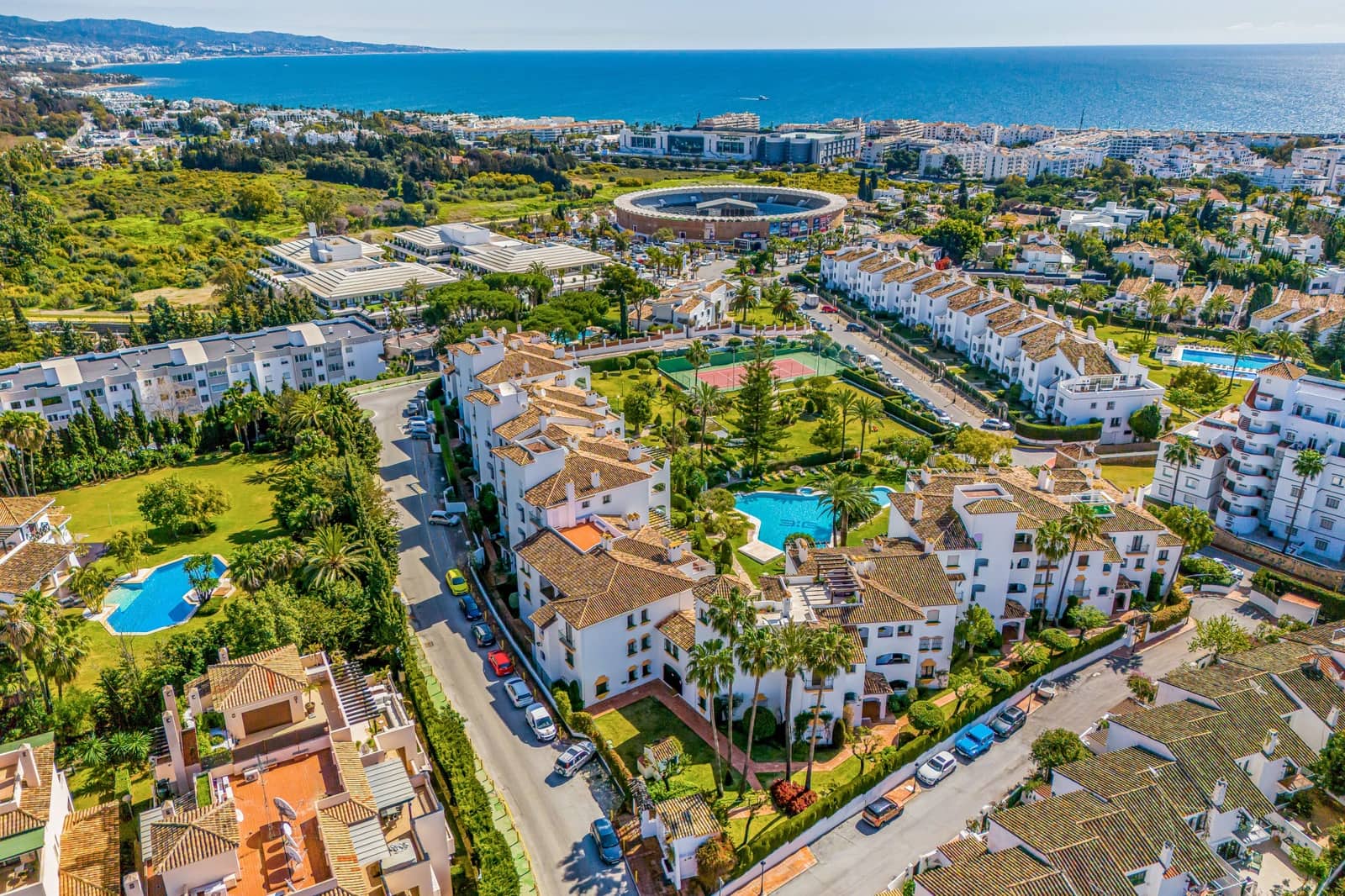 Apartamento de 2 habitaciones en Marbella en venta con piscina garaje - 789.000 € (Ref: 9695172)