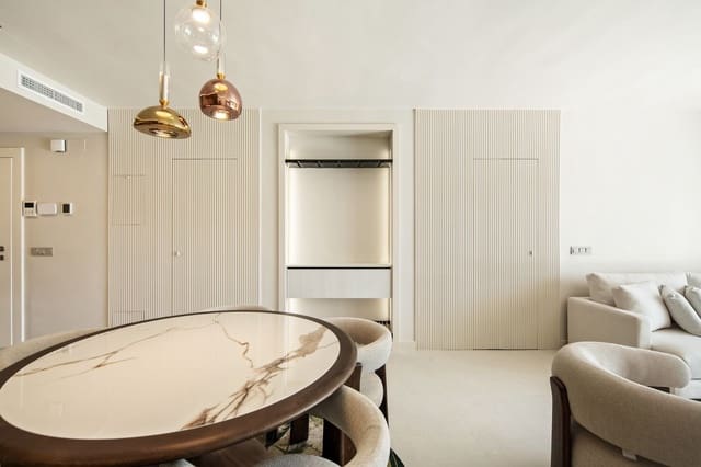 3 chambre Appartement à vendre à Nueva Andalucia, Marbella avec piscine garage - 1 190 000 € (Ref: 9698722)