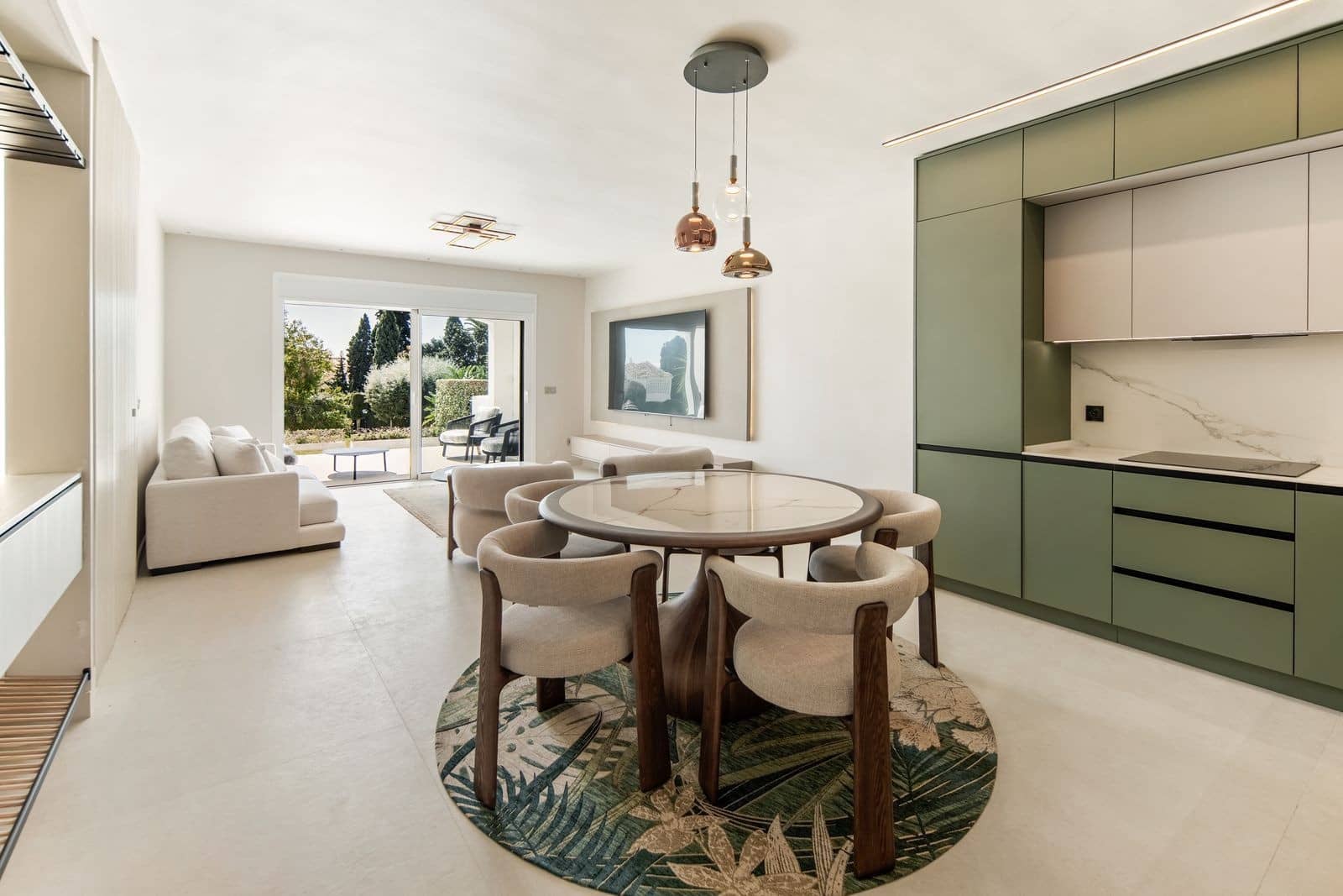 3 chambre Appartement à vendre à Nueva Andalucia avec piscine garage - 1 190 000 € (Ref: 9698722)