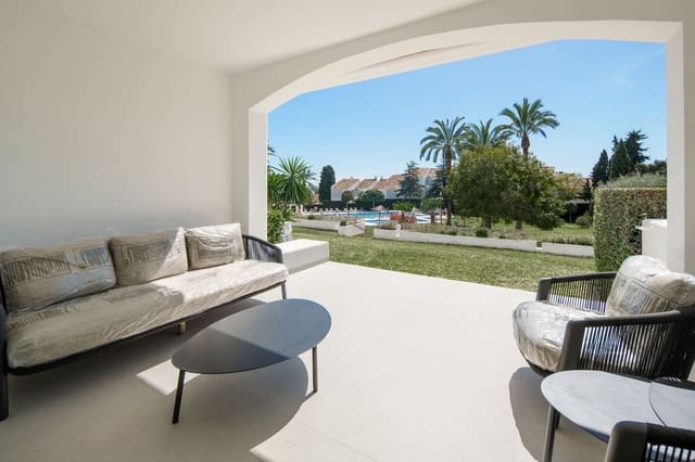 3 chambre Appartement à vendre à Nueva Andalucia, Marbella avec piscine garage - 1 190 000 € (Ref: 9698722)