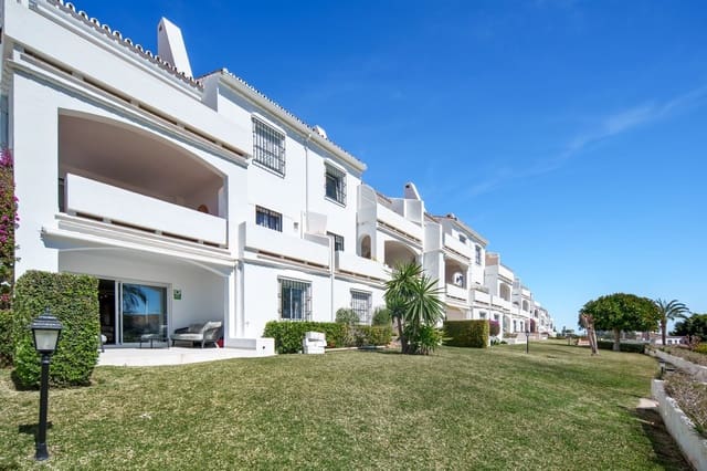 3 makuuhuone Huoneisto myytävänä paikassa Nueva Andalucia, Marbella mukana uima-altaan 
autotalli - 1 090 000 € (Ref: 9698722)