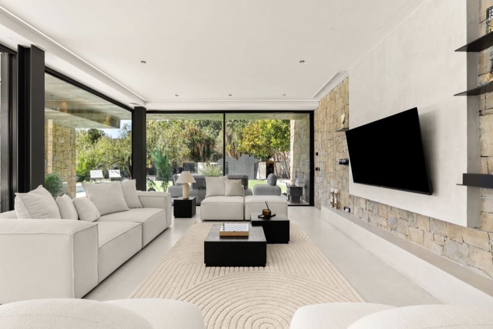 5 bedroom Villa for sale in Marbella - € 3,750,000 (Ref: 9711850)