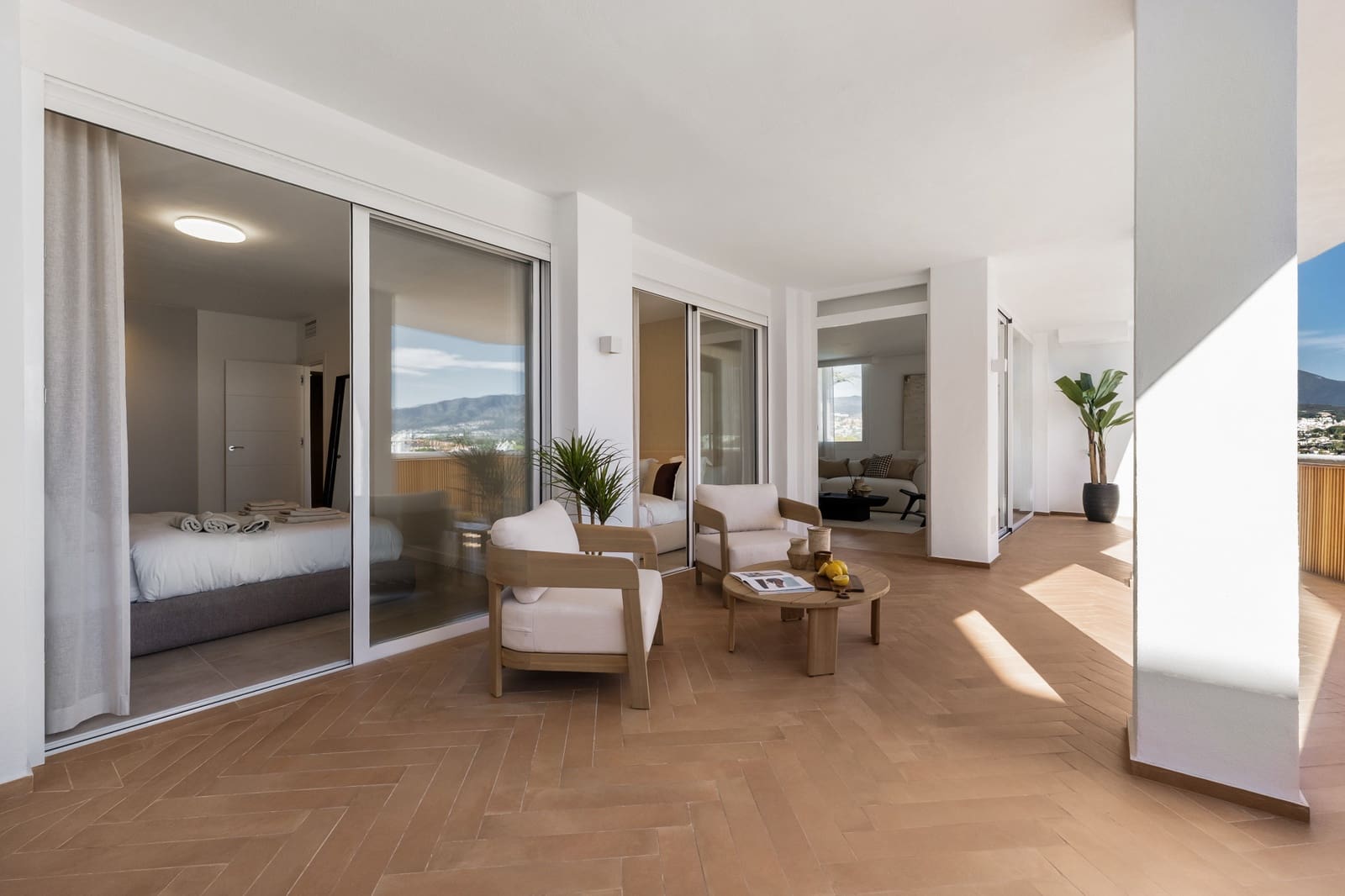 2 bedroom Apartment for sale in Nueva Andalucia with pool garage - € 690,000 (Ref: 9711851)