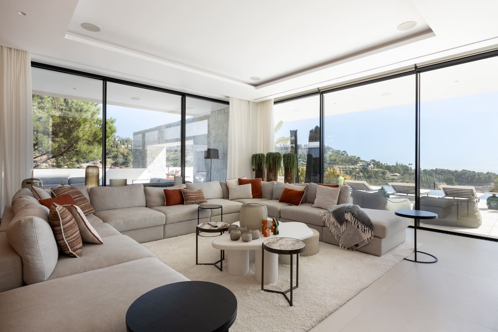 7 soveværelse Villa til salg i El Madronal med swimmingpool garage - € 11.500.000 (Ref: 9711852)