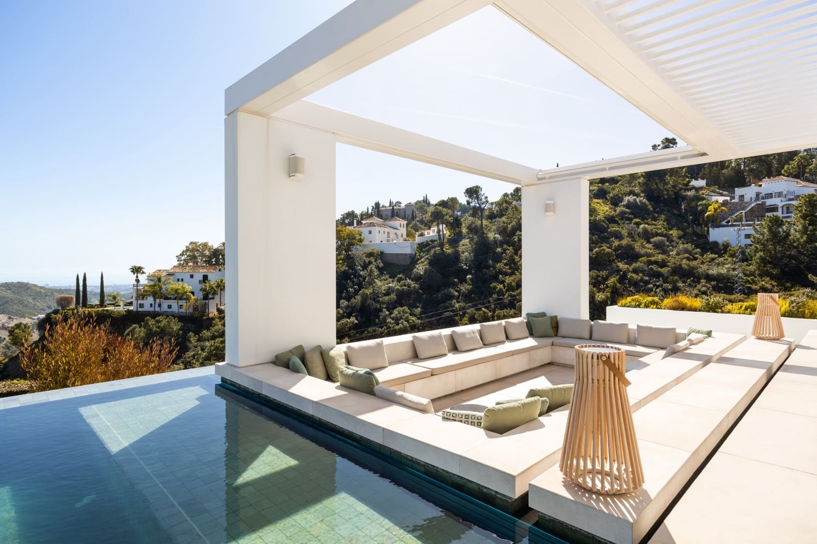 7 soveværelse Villa til salg i El Madronal med swimmingpool garage - € 11.500.000 (Ref: 9711852)