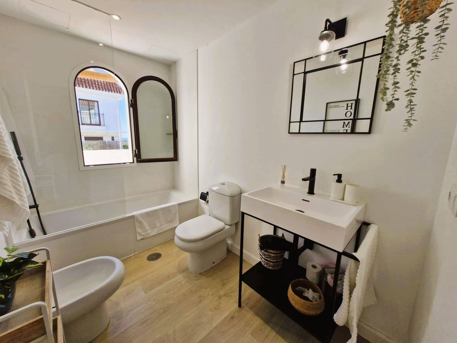 Apartamento de 2 habitaciones en Golden Mile en venta con piscina garaje - 590.000 € (Ref: 9711854)