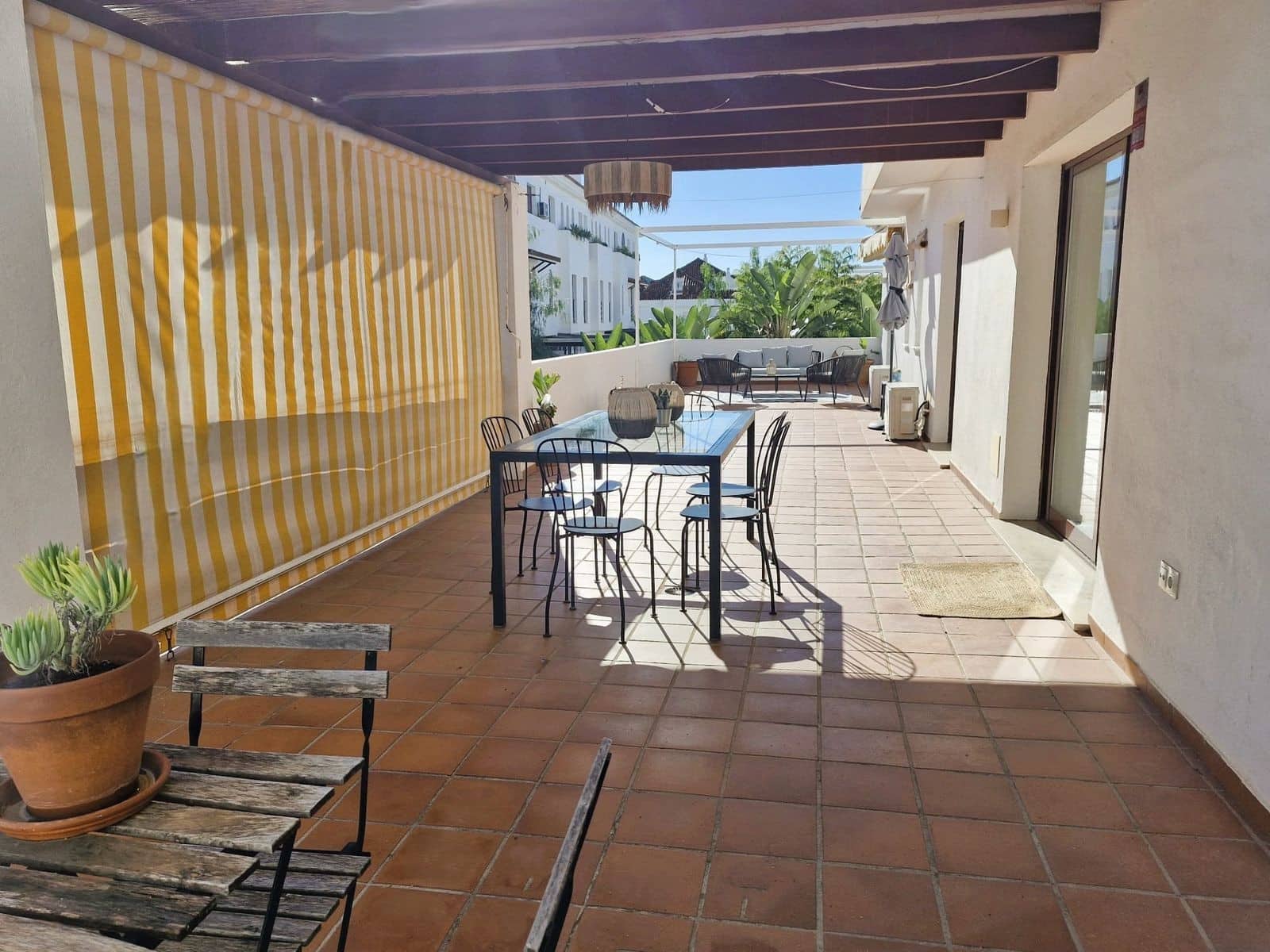 Apartamento de 2 habitaciones en Golden Mile en venta con piscina garaje - 590.000 € (Ref: 9711854)