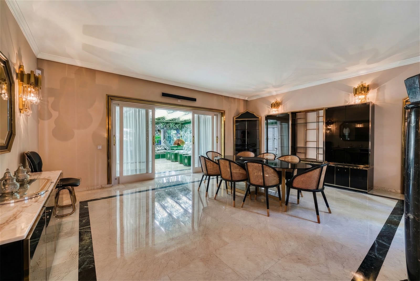 10 soveværelse Villa til salg i Marbella med swimmingpool garage - € 12.000.000 (Ref: 9714747)