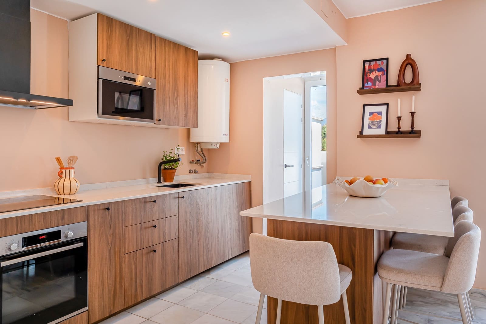 2 soverom Penthouse til salgs i Marbella med svømmebasseng garasje - € 450 000 (Ref: 9721501)