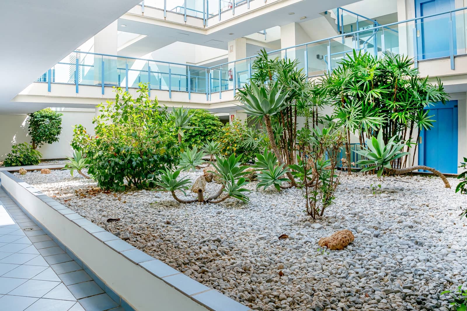 2 soverom Penthouse til salgs i Marbella med svømmebasseng garasje - € 450 000 (Ref: 9721501)