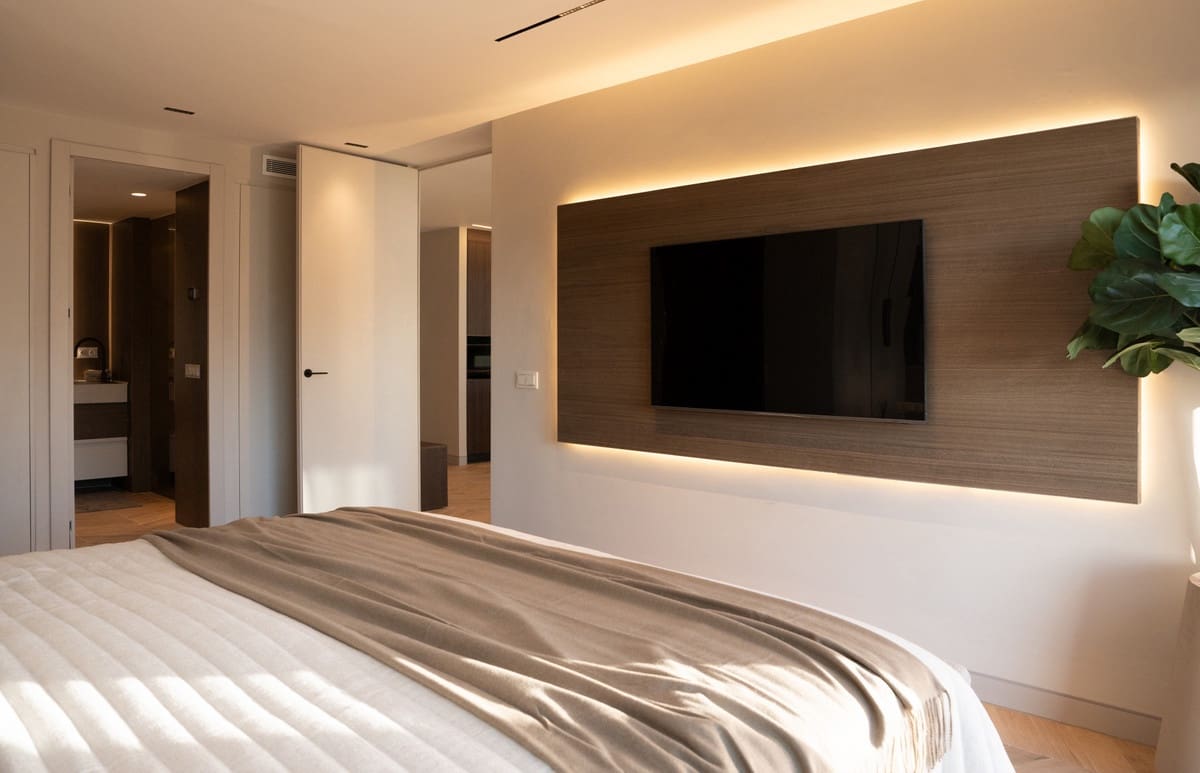 3 sypialnia Penthouse na sprzedaż w Nueva Andalucia z basenem garażem - 2 695 000 € (Ref: 9721503)