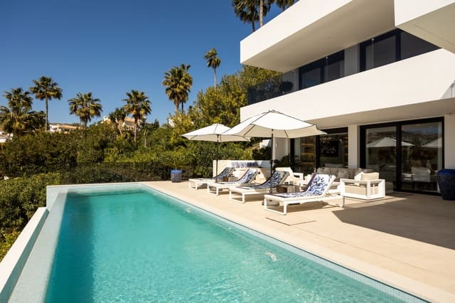 4 Zimmer Villa zu verkaufen in Nueva Andalucia, Marbella mit Pool Garage - 4.295.000 € (Ref: 9721504)