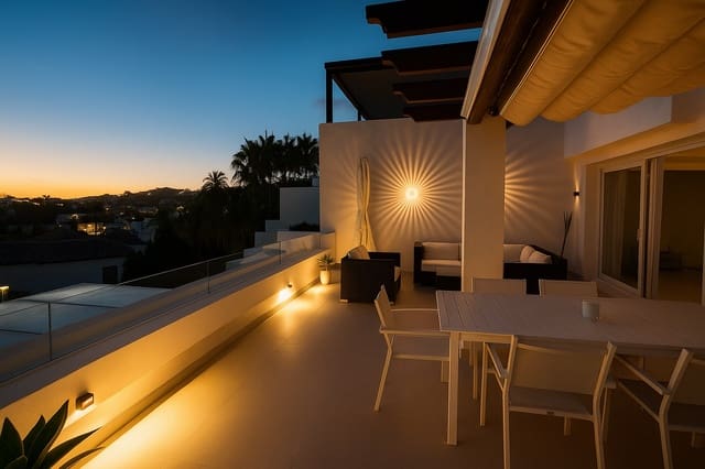 3 sypialnia Penthouse na sprzedaż w Nueva Andalucia, Marbella z basenem garażem - 1 695 000 € (Ref: 9721505)