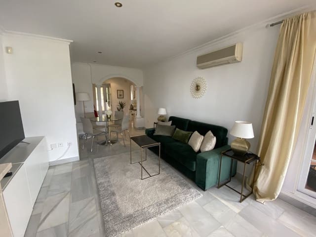 2 sypialnia Apartament na sprzedaż w Nueva Andalucia, Marbella z basenem garażem - 485 000 € (Ref: 9726542)