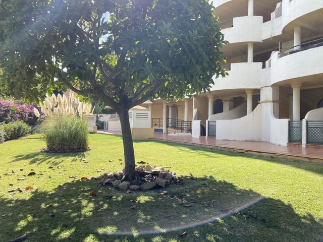 2 sypialnia Apartament na sprzedaż w Nueva Andalucia, Marbella z basenem garażem - 485 000 € (Ref: 9726542)