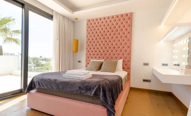 6 chambre Villa/Maison à vendre à Nueva Andalucia, Marbella avec piscine garage - 4 100 000 € (Ref: 9726543)