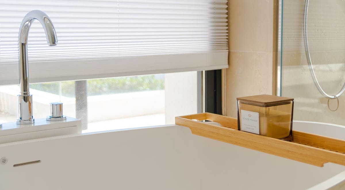 6 bedroom Villa for sale in Nueva Andalucia with pool garage - € 4,100,000 (Ref: 9726543)