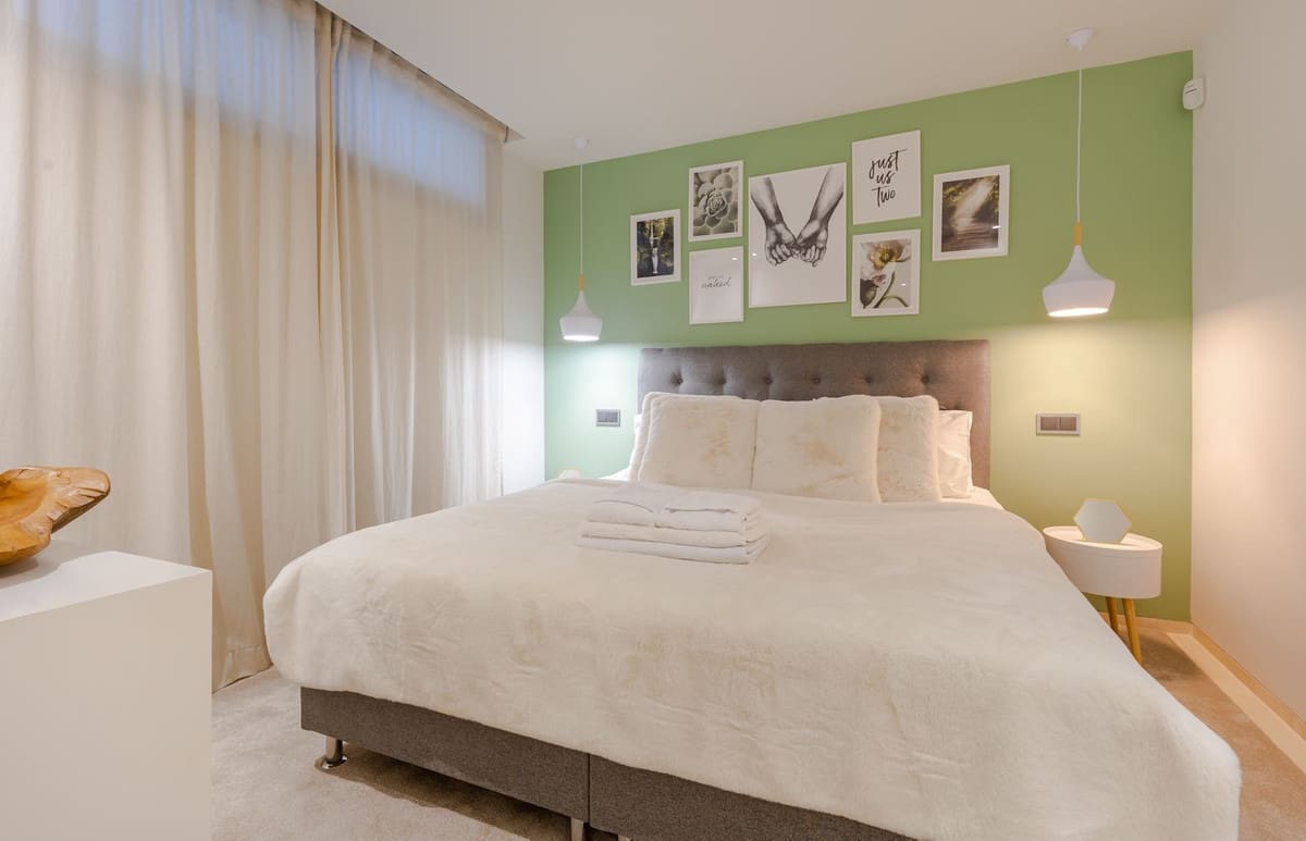 6 chambre Villa/Maison à vendre à Nueva Andalucia avec piscine garage - 4 500 000 € (Ref: 9726543)