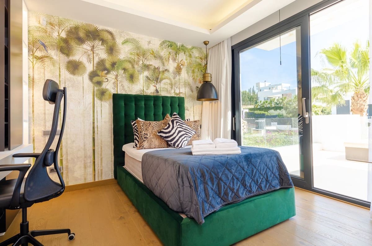 6 chambre Villa/Maison à vendre à Nueva Andalucia avec piscine garage - 4 500 000 € (Ref: 9726543)