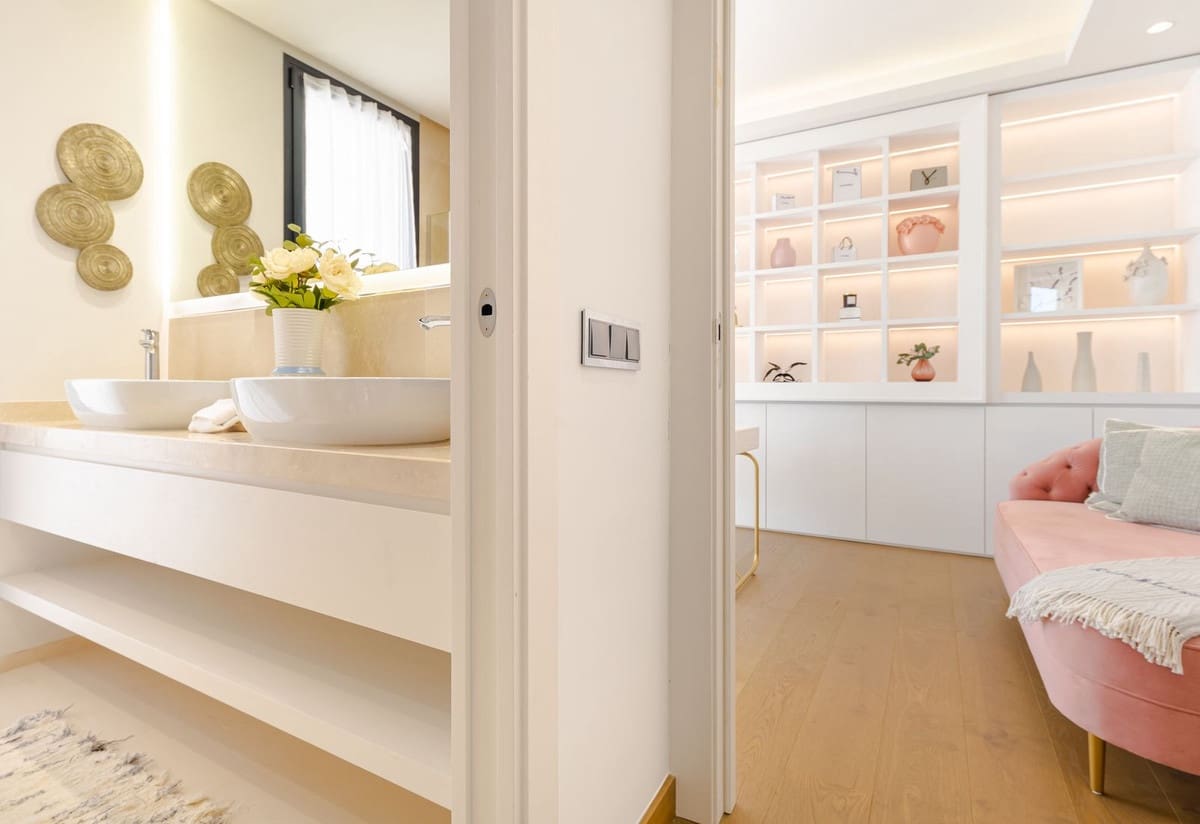6 chambre Villa/Maison à vendre à Nueva Andalucia avec piscine garage - 4 500 000 € (Ref: 9726543)