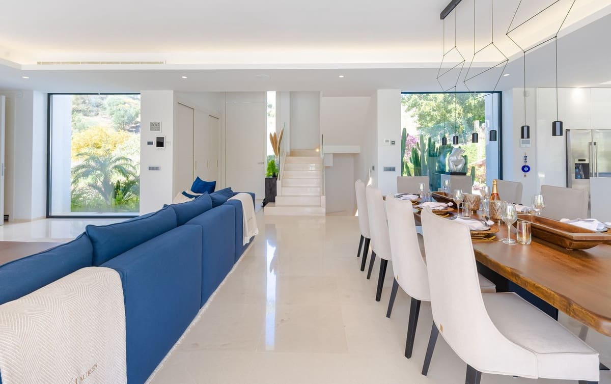 6 chambre Villa/Maison à vendre à Nueva Andalucia avec piscine garage - 4 500 000 € (Ref: 9726543)