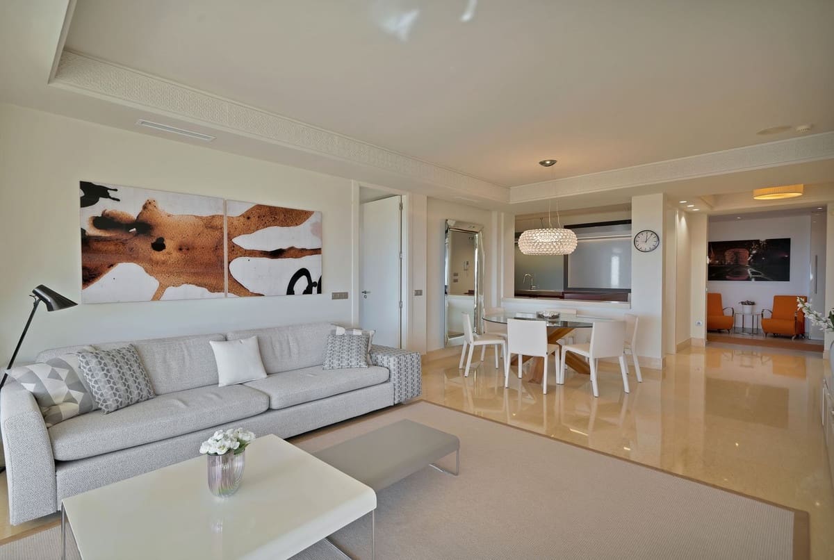 3 soverom Leilighet til salgs i Marbella med svømmebasseng garasje - € 1 750 000 (Ref: 9726544)