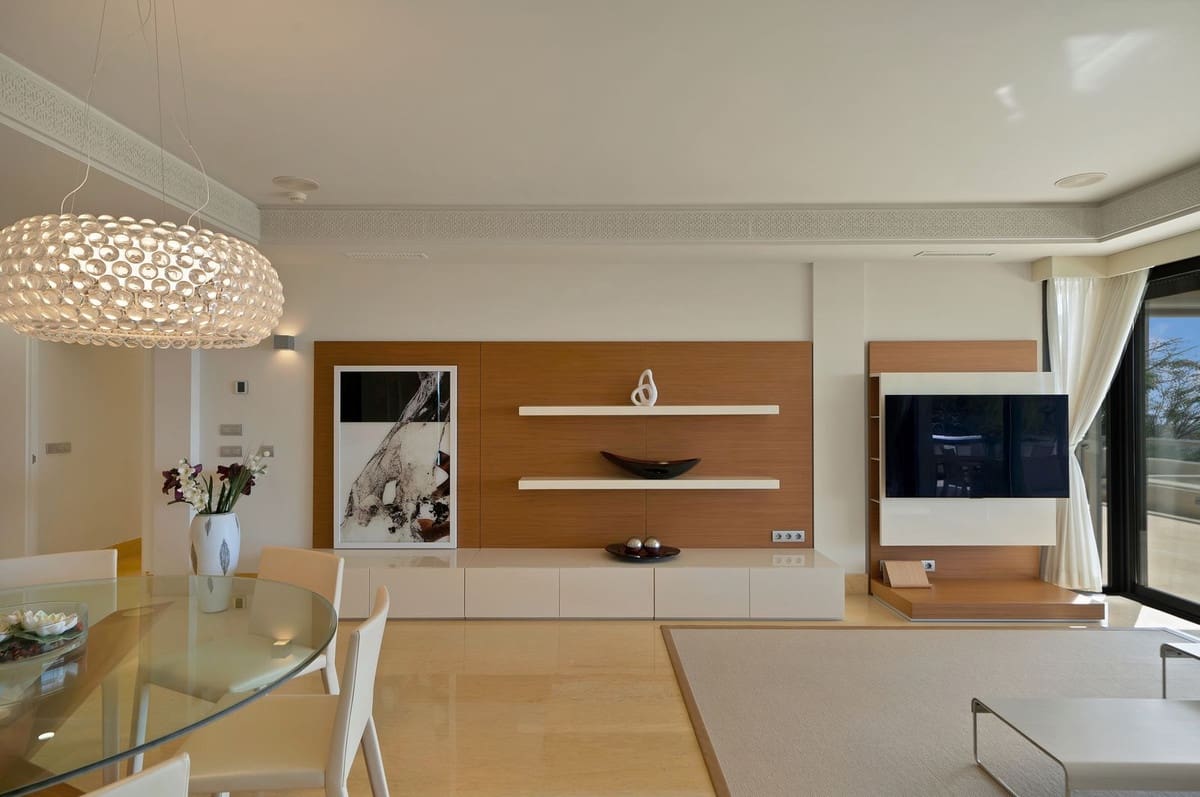Apartamento de 3 habitaciones en Marbella en venta con piscina garaje - 1.550.000 € (Ref: 9726544)